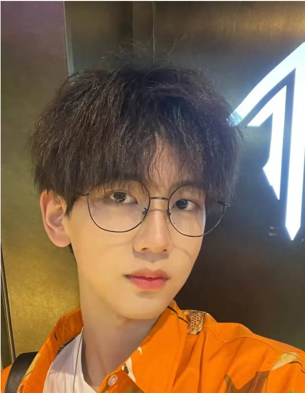 18到28岁男士看看这16款发型款款都很帅气