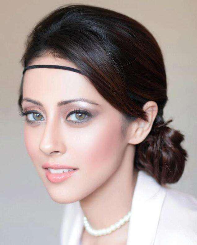 印度人肤色不黄不黑,全世界找不出第二家,他们到底是什么人种