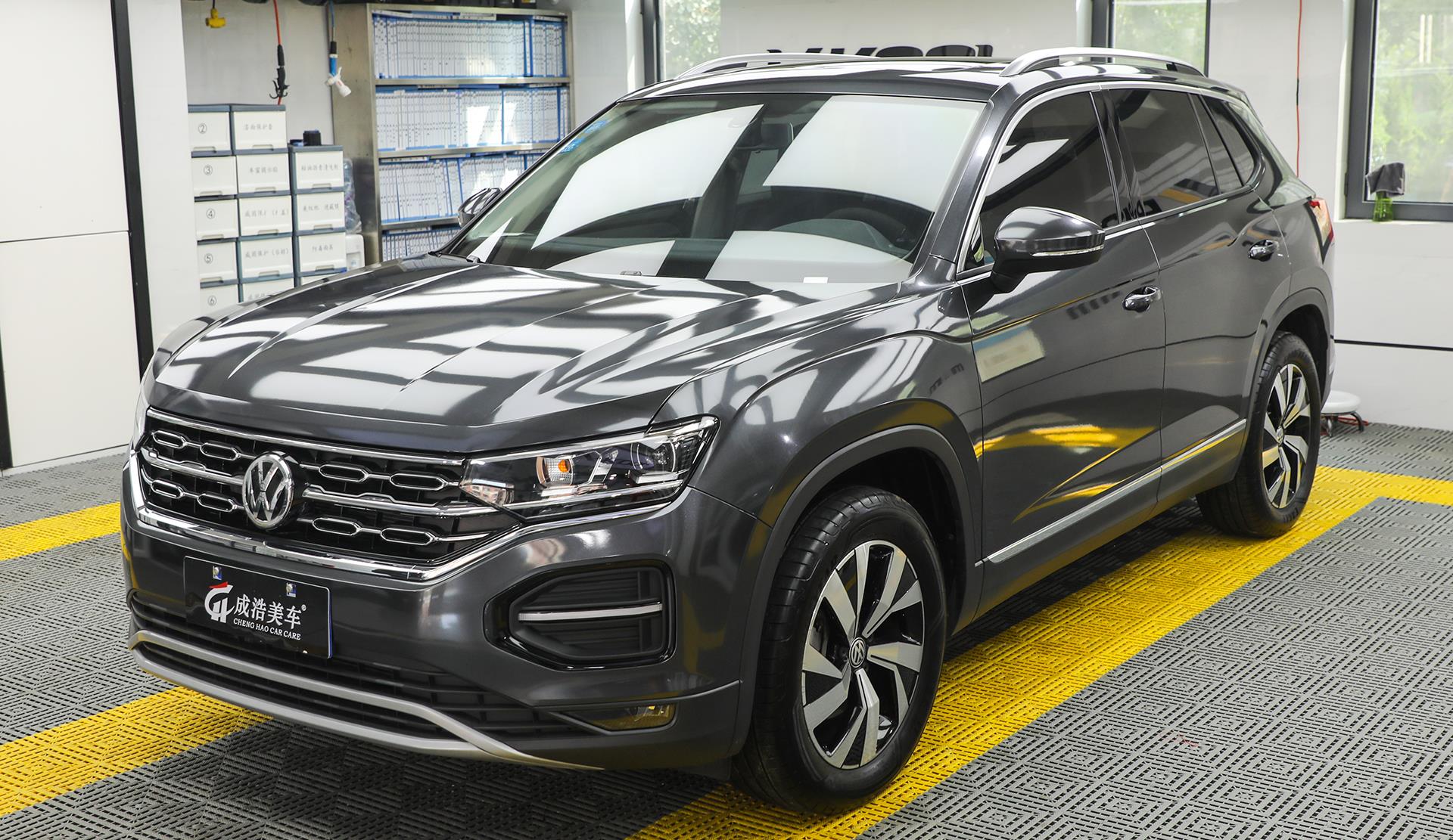 车身改色大众探岳改色煤炭灰气质翻倍