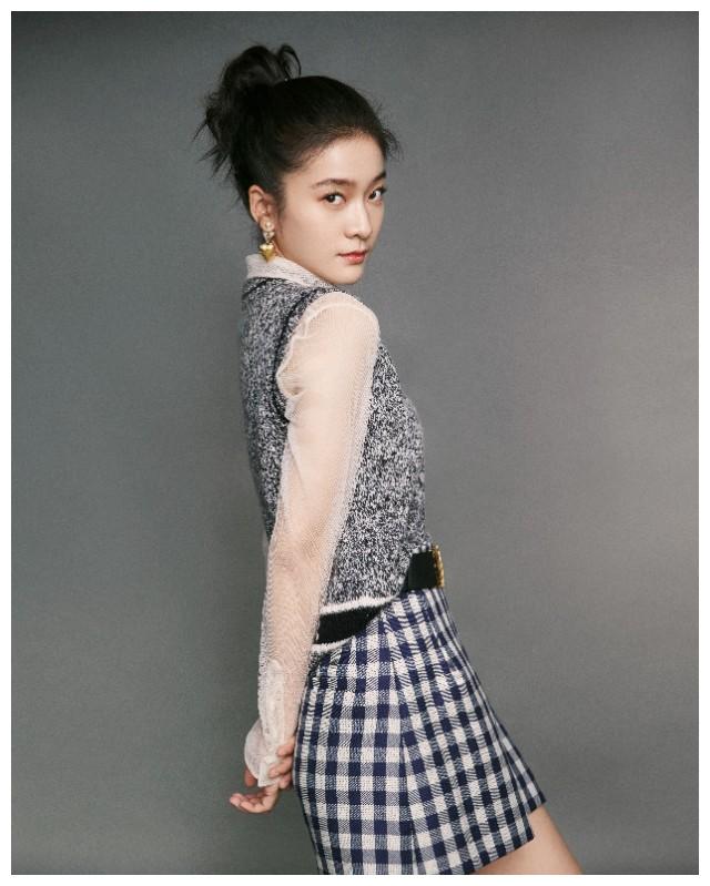 张雪迎亮相百花奖开幕式青年电影人代表为电影发声