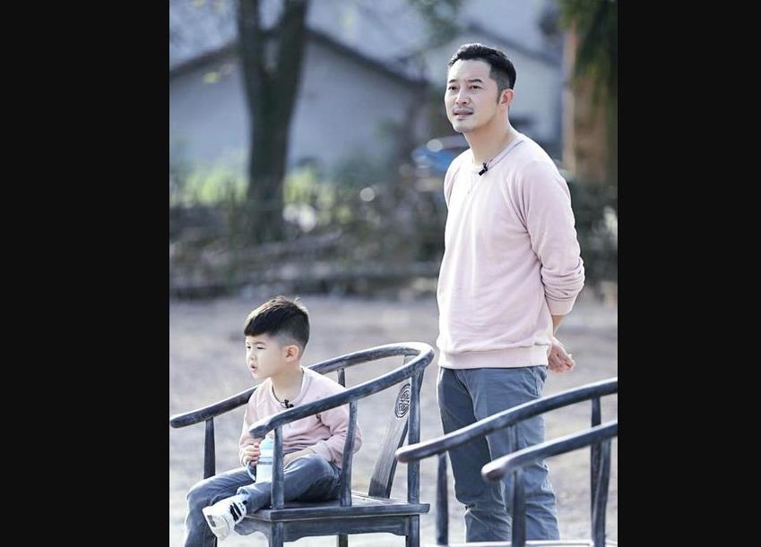 能详的角色,其中最让人印象深刻的就是《武林外传》中的"盗圣"白展堂