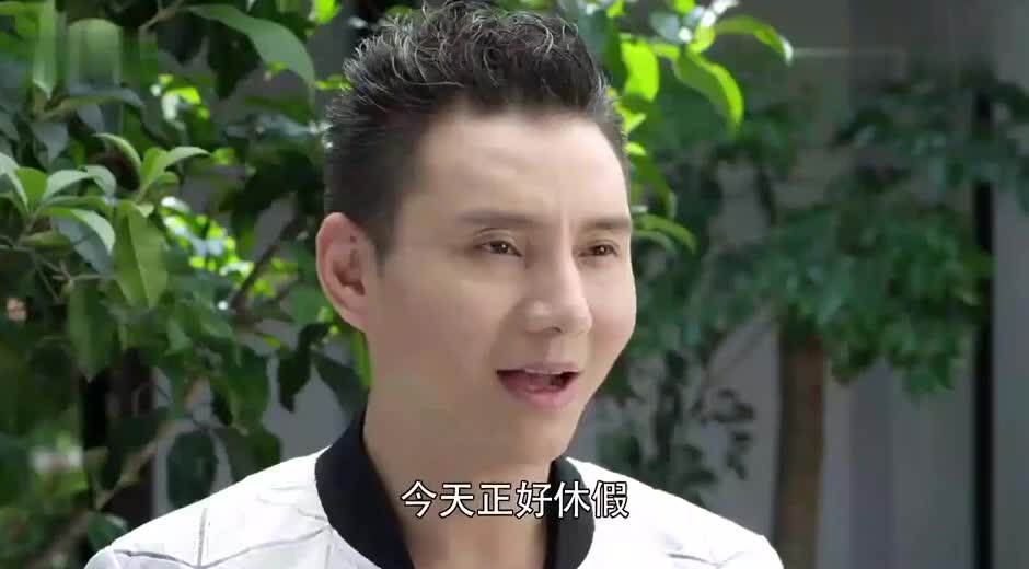 么离婚,要么和老妈断绝母子关系 为您推荐: 暖男记:闺蜜骗梁馨穿婚纱