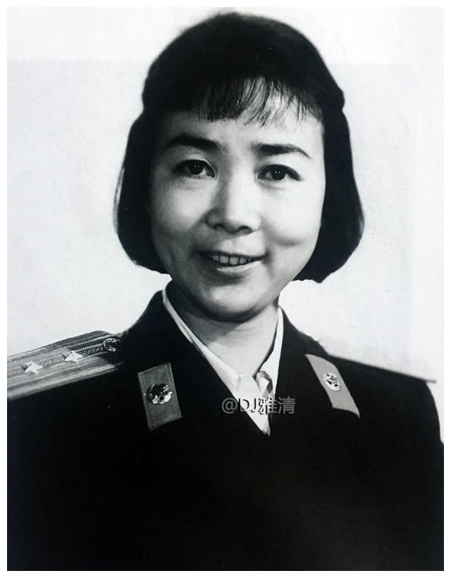 田华的爱情故事 因谈恋爱挨过处分 一生爱一人 大儿子挂大校军衔