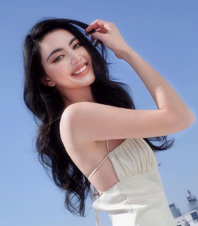 9个人像写真拍照姿势,摄影师都在用,看了照片都赞不绝口