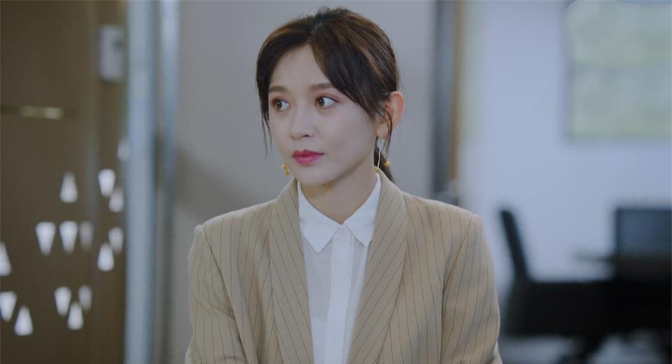 于洋洋这个角色,也是都市情感类作品中相对丰满的独立女性.