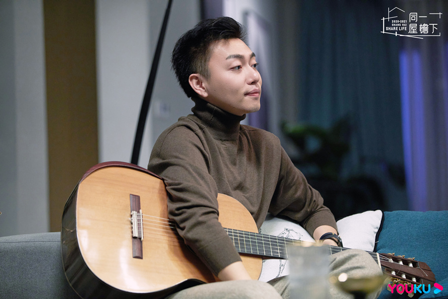 凡尔赛音乐人濮小博入住《同一屋檐下》,邓紫棋自曝