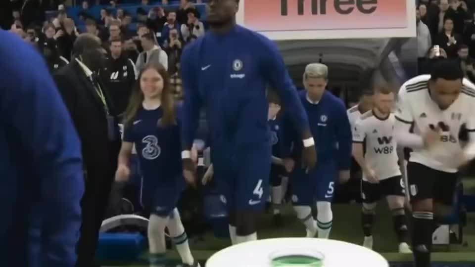 皇马连年四大皆空，中场重建在即，用恩佐替换贝林厄姆是否是更好