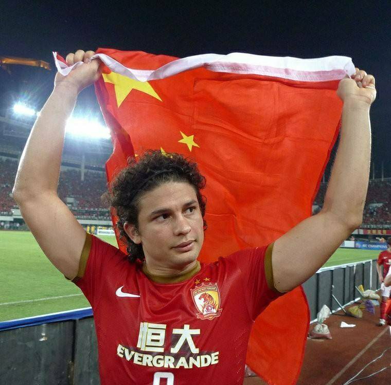 国足主帅李铁:亲儿子,考不好,也要被挨揍!艾克森:我不年轻了休闲区蓝鸢梦想 - Www.slyday.coM 国足主帅李铁:亲儿子,考不好,也要被挨揍!艾克森:我不年轻了休闲区蓝鸢梦想 - Www.slyday.coM