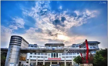 云南好玩的地方排行榜_昆明旅游景点云南昆明有什么好玩的景点