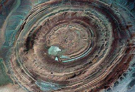 撒哈拉之眼,又称地球之眼,可以在太空中直接看见的地方!