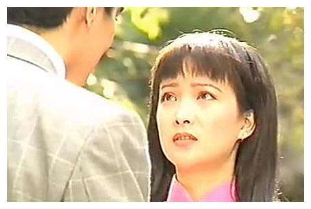 一部童年阴影的爱情片《风荷怨》,何晴许亚军定情之作__财经头条