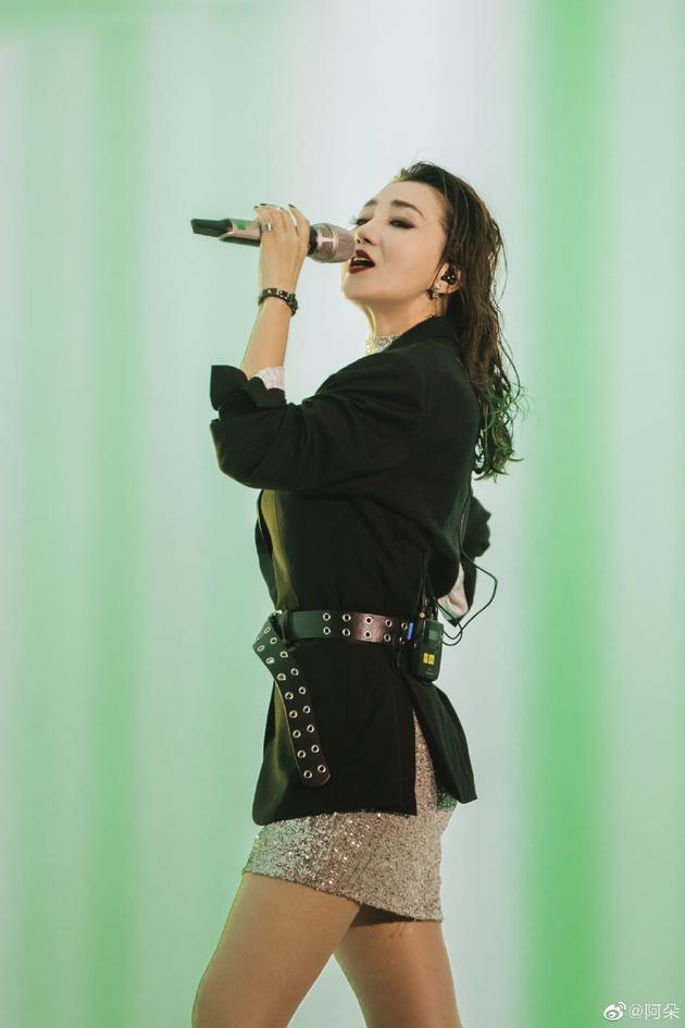 阿朵发长文谈被淘汰的感受 感谢节目组与29位姐姐