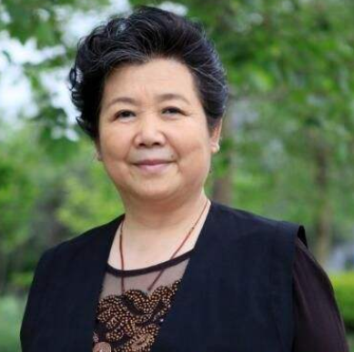 因演胖菊子走红,和丈夫恩爱51年,李文玲76岁过成这样