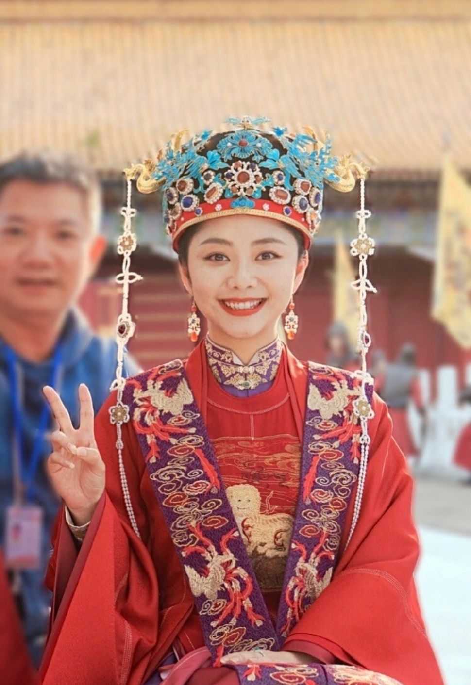 《锦心似玉》开播啦,谭松韵扮演的罗十一娘戏里戏外都超甜!__财经头条