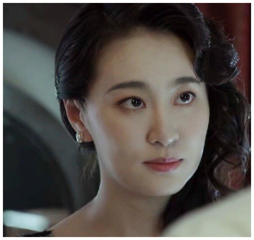 在《亲爱的,热爱的》之后,王乐君再次主演了一部电视剧《绝境