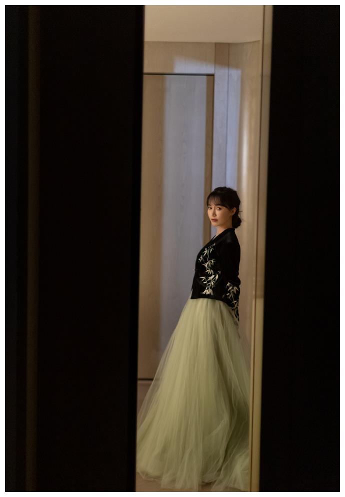 李子柒被评为微博年度热点人物网友表示实至名归