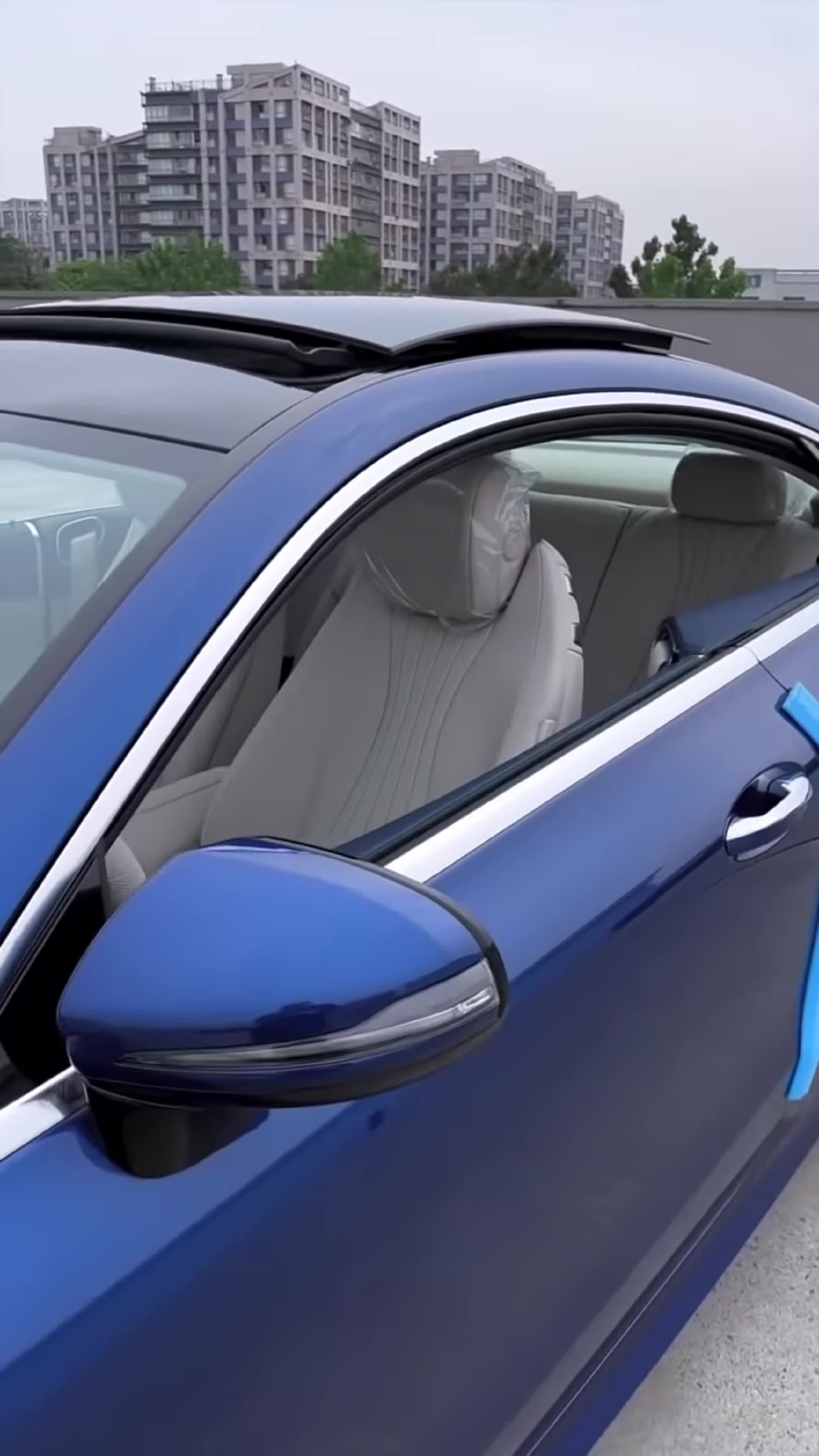 视频：这才是车！ 漂亮奔驰E级coupe，内饰颜值天花板