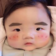 其实 满头大汗 才是宝宝健康发育的正常状态