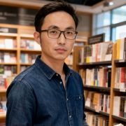 比较英俊的青年