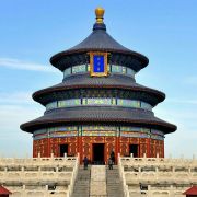 欧阳志刚正在搞创作