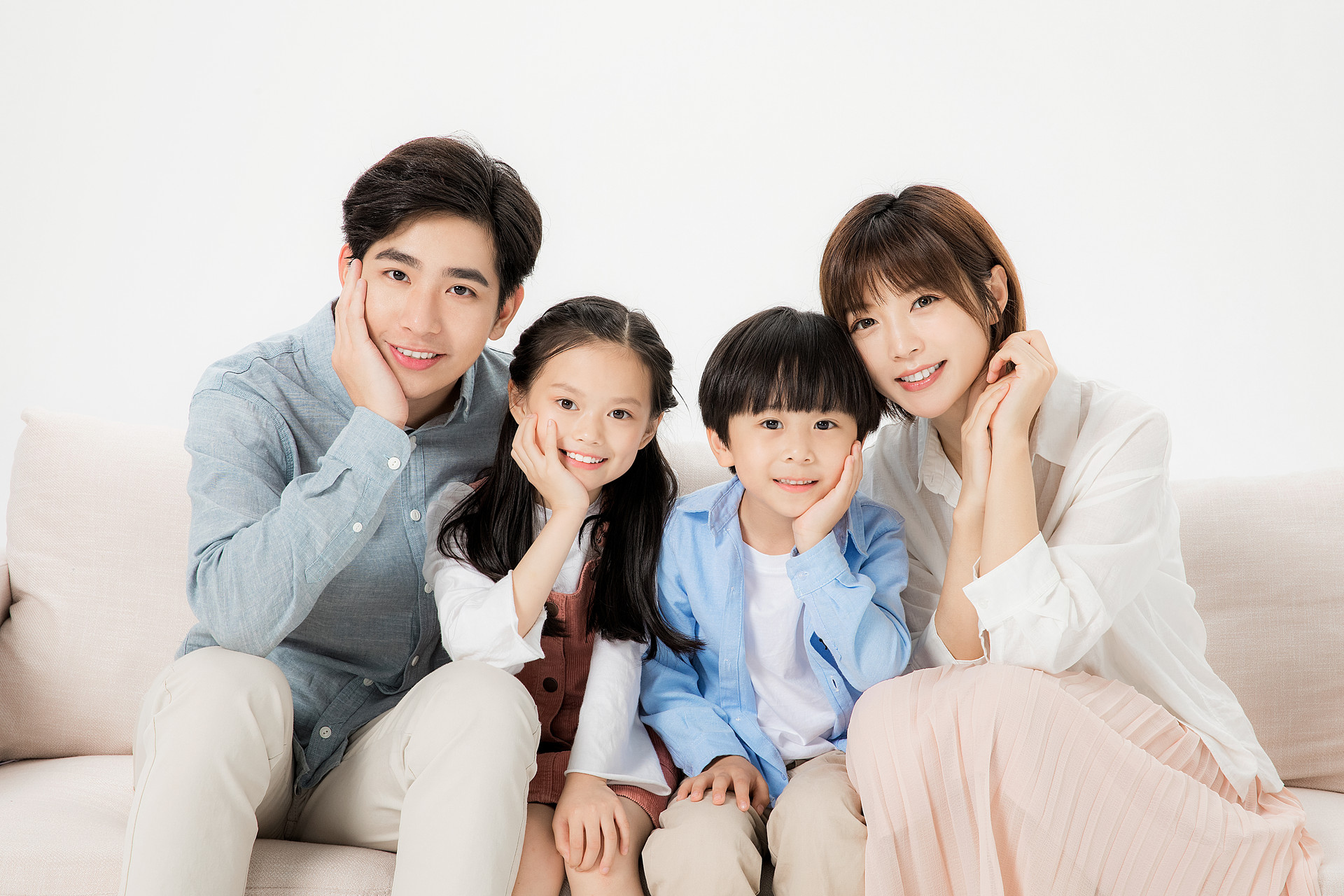 王祖蓝二胎得女,全家合影好幸福,两个女儿的组合为啥如此受欢迎