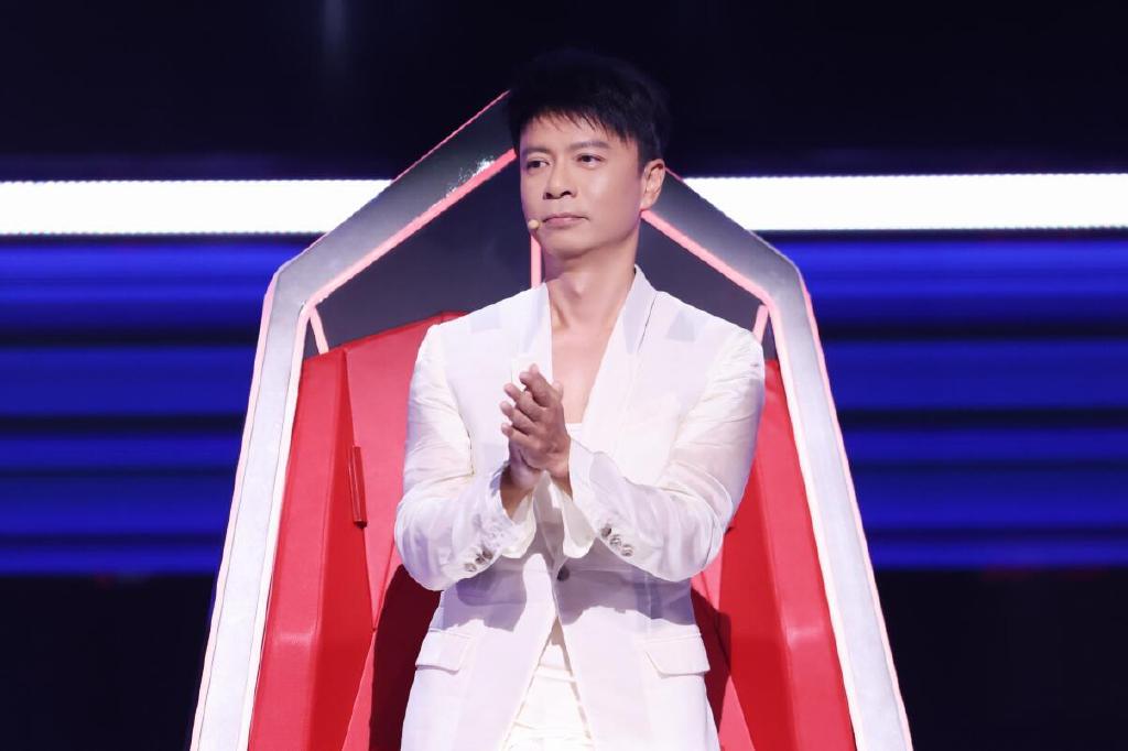 李克勤给了《好声音》最大的尊重,同时也暴露了赛制上的严重漏洞休闲区蓝鸢梦想 - Www.slyday.coM 李克勤给了《好声音》最大的尊重,同时也暴露了赛制上的严重漏洞休闲区蓝鸢梦想 - Www.slyday.coM