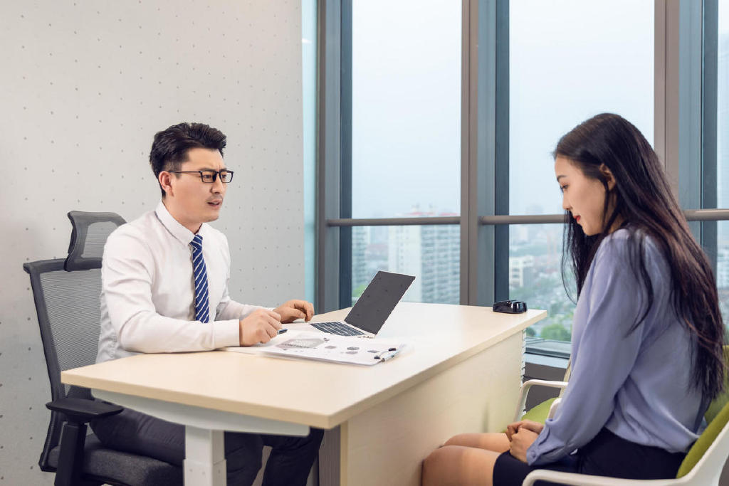 福州老板吃了上海员工的亏！职场真实：不要随意裁大城市的员工休闲区蓝鸢梦想 - Www.slyday.coM