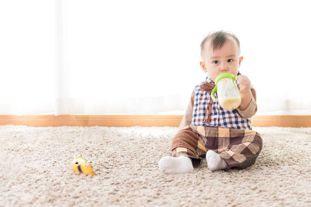 妈妈喂8个半月男孩一小碗清水泡面，半个小时后被送到医院抢救休闲区蓝鸢梦想 - Www.slyday.coM