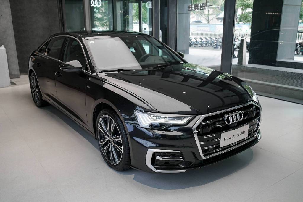 年轻精致运动打破刻板印象静态体验新奥迪a6l