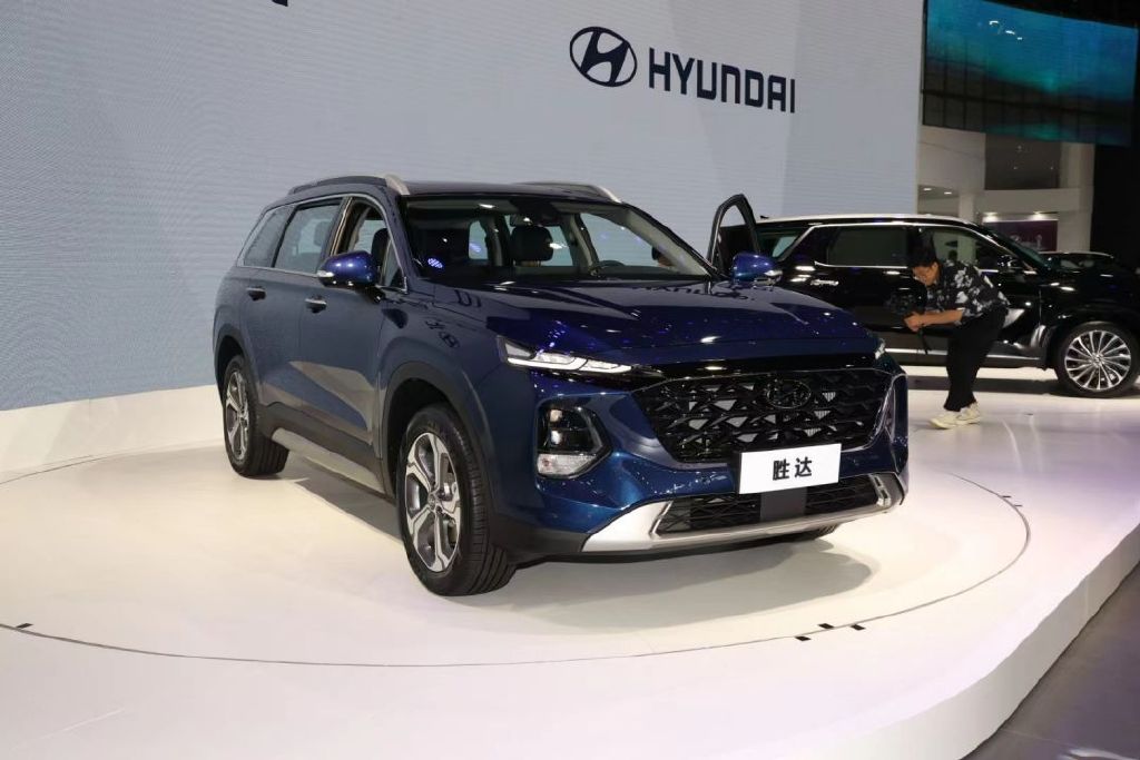 2022成都车展丨全车质感升级北京现代新款胜达亮相