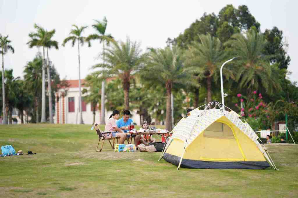 来厦门玩不要一个人去十里长堤,你可能会想谈恋爱也可能胖三斤休闲区蓝鸢梦想 - Www.slyday.coM 来厦门玩不要一个人去十里长堤,你可能会想谈恋爱也可能胖三斤休闲区蓝鸢梦想 - Www.slyday.coM