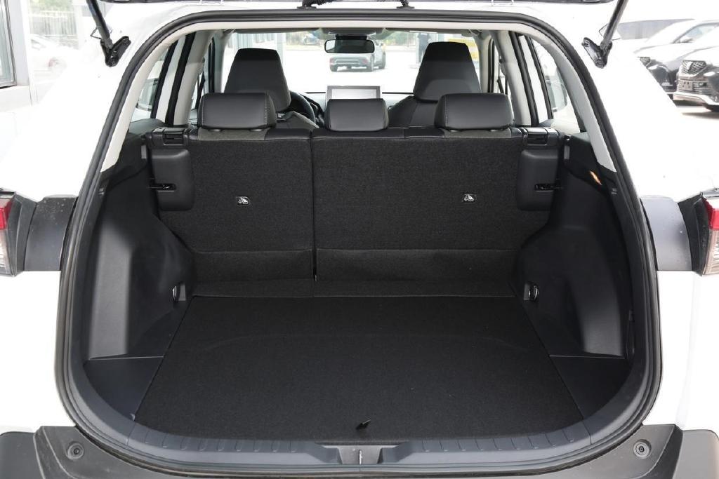 丰田顶不住了优惠力度大油耗47l完胜奇骏50万公里无大修