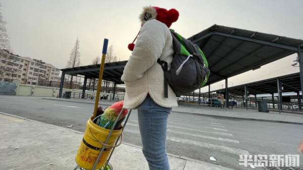 新闻周刊丨收入不稳定,在城市蜗居!他们是“靠活零工人”,生活虽不易,却有小幸福休闲区蓝鸢梦想 - Www.slyday.coM 新闻周刊丨收入不稳定,在城市蜗居!他们是“靠活零工人”,生活虽不易,却有小幸福休闲区蓝鸢梦想 - Www.slyday.coM