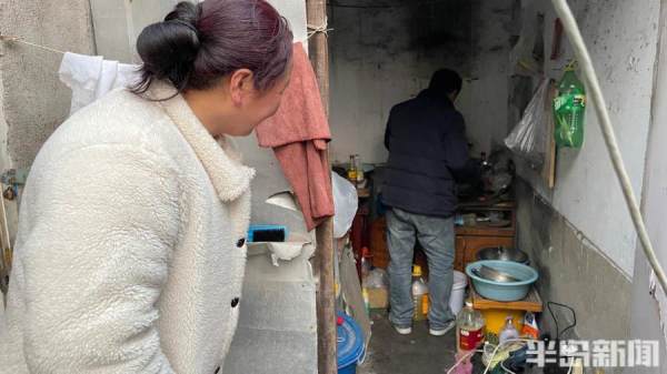 新闻周刊丨收入不稳定,在城市蜗居!他们是“靠活零工人”,生活虽不易,却有小幸福休闲区蓝鸢梦想 - Www.slyday.coM 新闻周刊丨收入不稳定,在城市蜗居!他们是“靠活零工人”,生活虽不易,却有小幸福休闲区蓝鸢梦想 - Www.slyday.coM