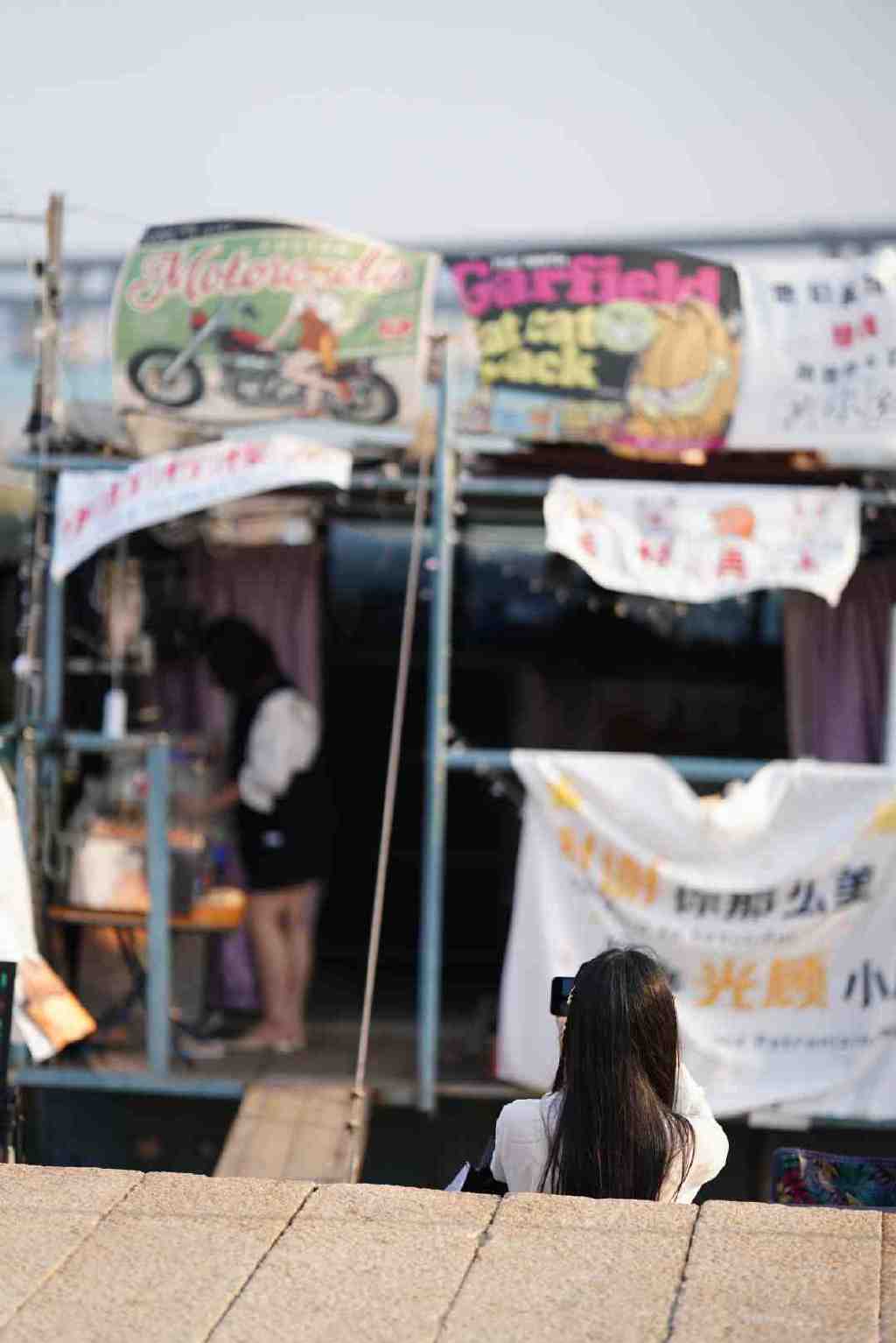 来厦门玩不要一个人去十里长堤,你可能会想谈恋爱也可能胖三斤休闲区蓝鸢梦想 - Www.slyday.coM 来厦门玩不要一个人去十里长堤,你可能会想谈恋爱也可能胖三斤休闲区蓝鸢梦想 - Www.slyday.coM