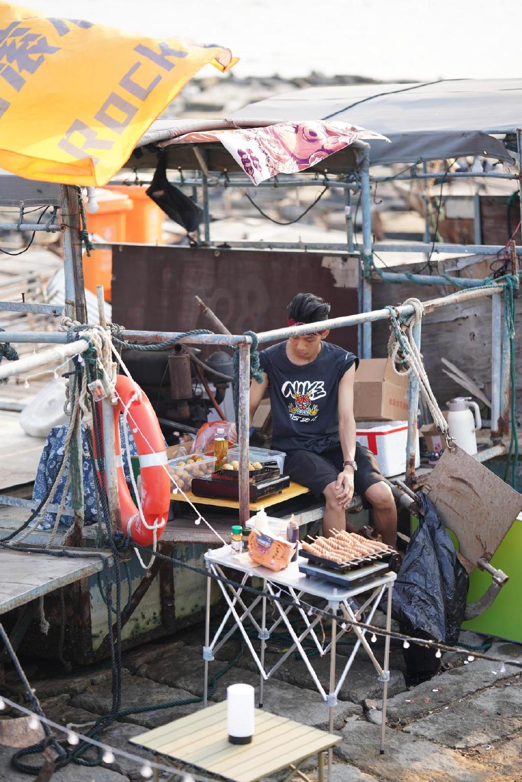 来厦门玩不要一个人去十里长堤,你可能会想谈恋爱也可能胖三斤休闲区蓝鸢梦想 - Www.slyday.coM 来厦门玩不要一个人去十里长堤,你可能会想谈恋爱也可能胖三斤休闲区蓝鸢梦想 - Www.slyday.coM