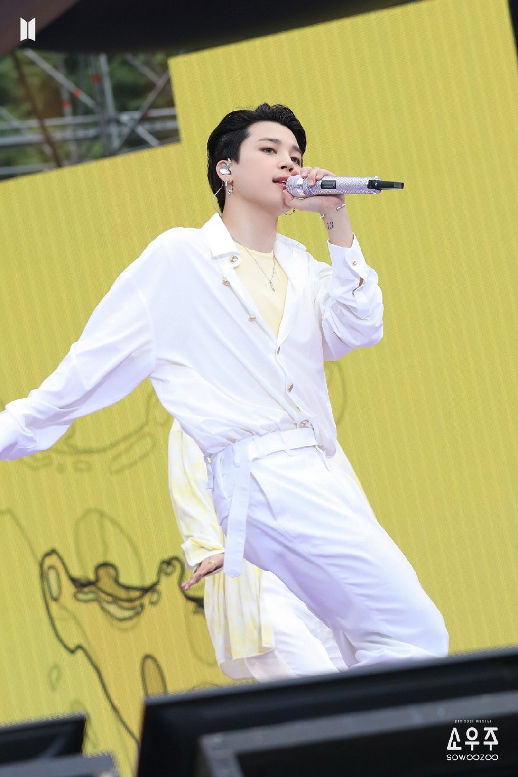 BTS演唱会细节曝光，站票5万人不排队自选位置，提前9小时进场休闲区蓝鸢梦想 - Www.slyday.coM