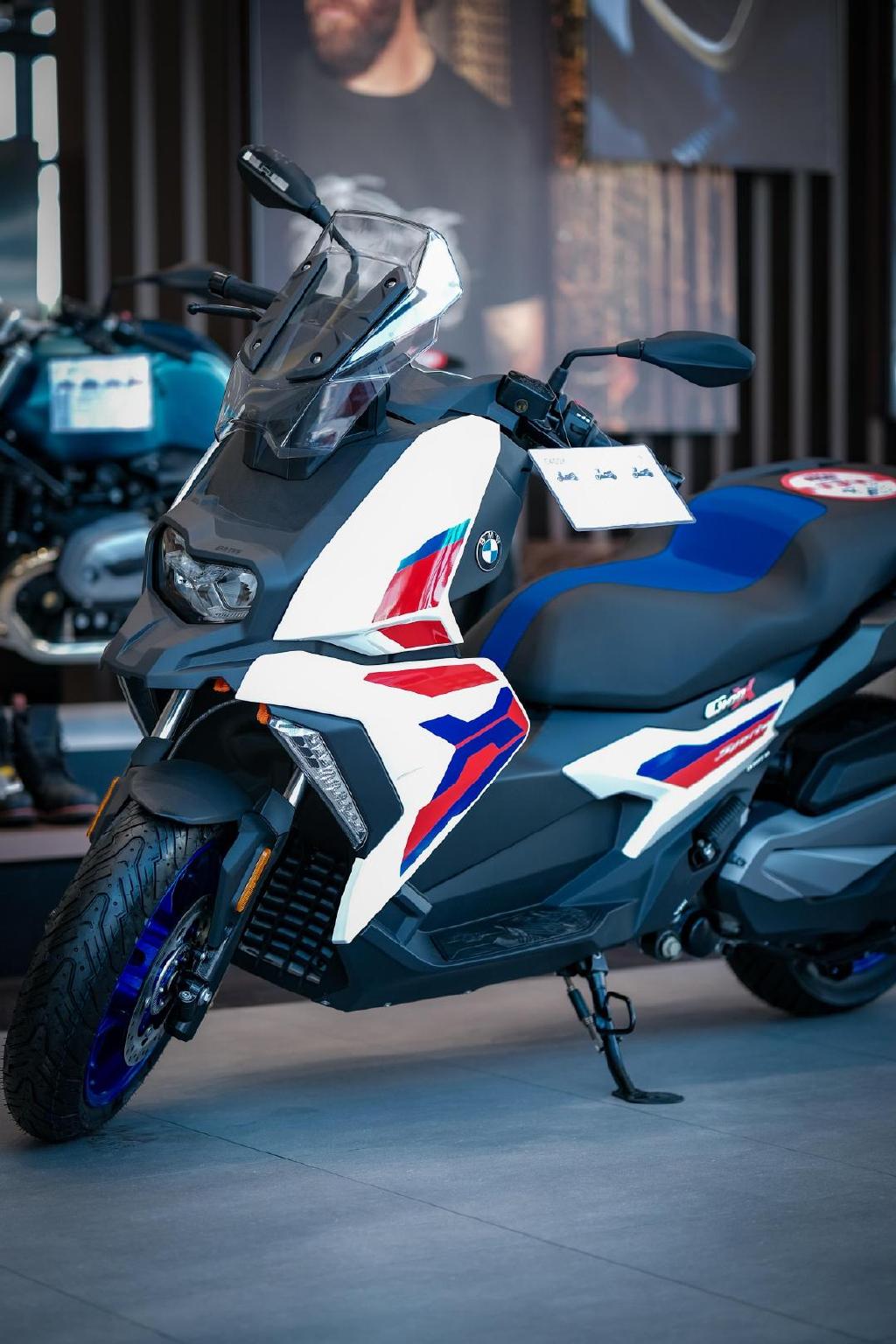 宝马c400x-中大型踏板的运动标杆|贵阳宝源实拍体验-新浪汽车