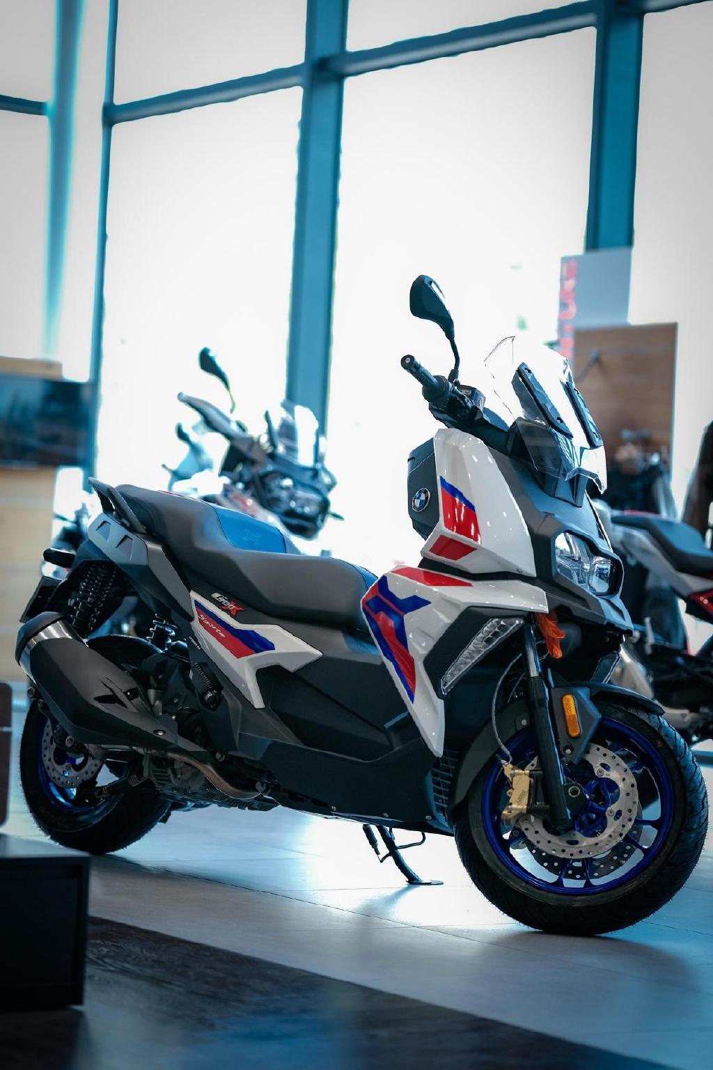 宝马c400x-中大型踏板的运动标杆|贵阳宝源实拍体验-新浪汽车