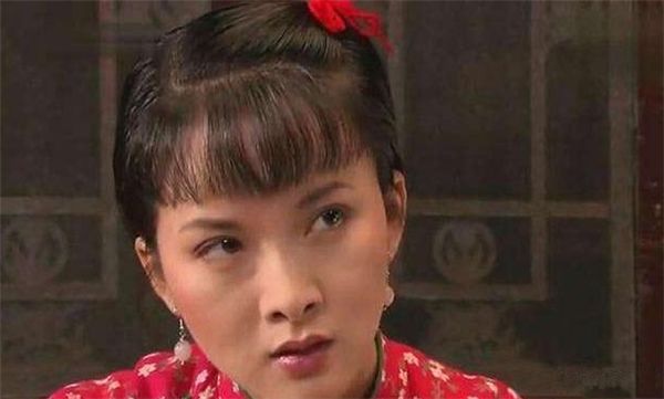 大宅门白景琦在香秀身上找到了自己的影子所以香秀才能上位