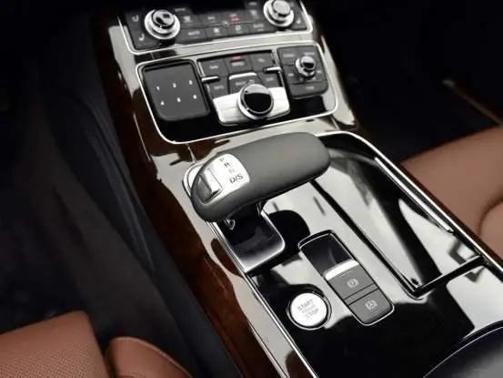 为何现在手动挡汽车越来越难卖？修车师傅：这四个原因，没人敢买休闲区蓝鸢梦想 - Www.slyday.coM