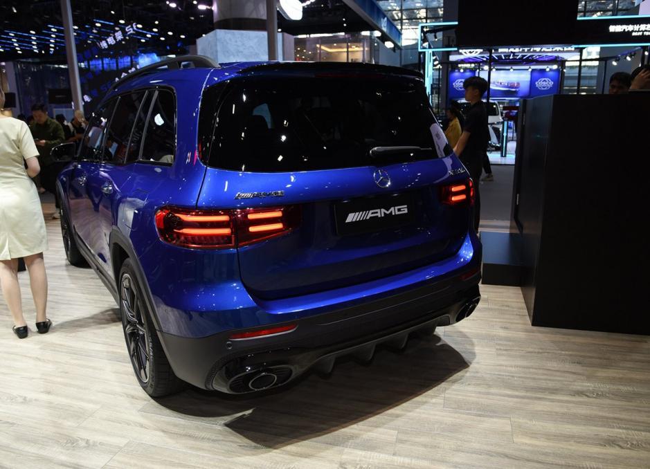 奔驰glb354matic落地价格至少要50万配20t难逃智商税质疑