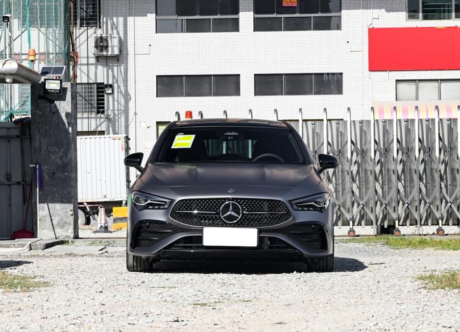 跟奔驰c进行竞争奔驰cla猎装版除了颜值还有什么优点