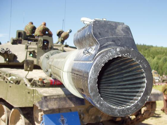 坦克炮管的使用寿命所说只有几秒,但对于坦克来说已