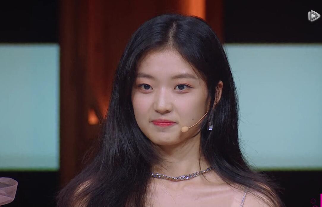 同样是批评孙千,郭敬明连累赵薇让其难堪,陈凯歌却让全场秒赞同