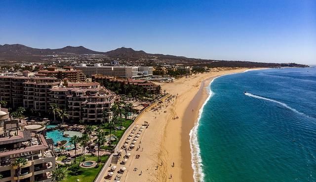 波圣卢卡斯位于墨西哥巴哈加利福尼亚半岛的最南端,是墨西哥五大旅游