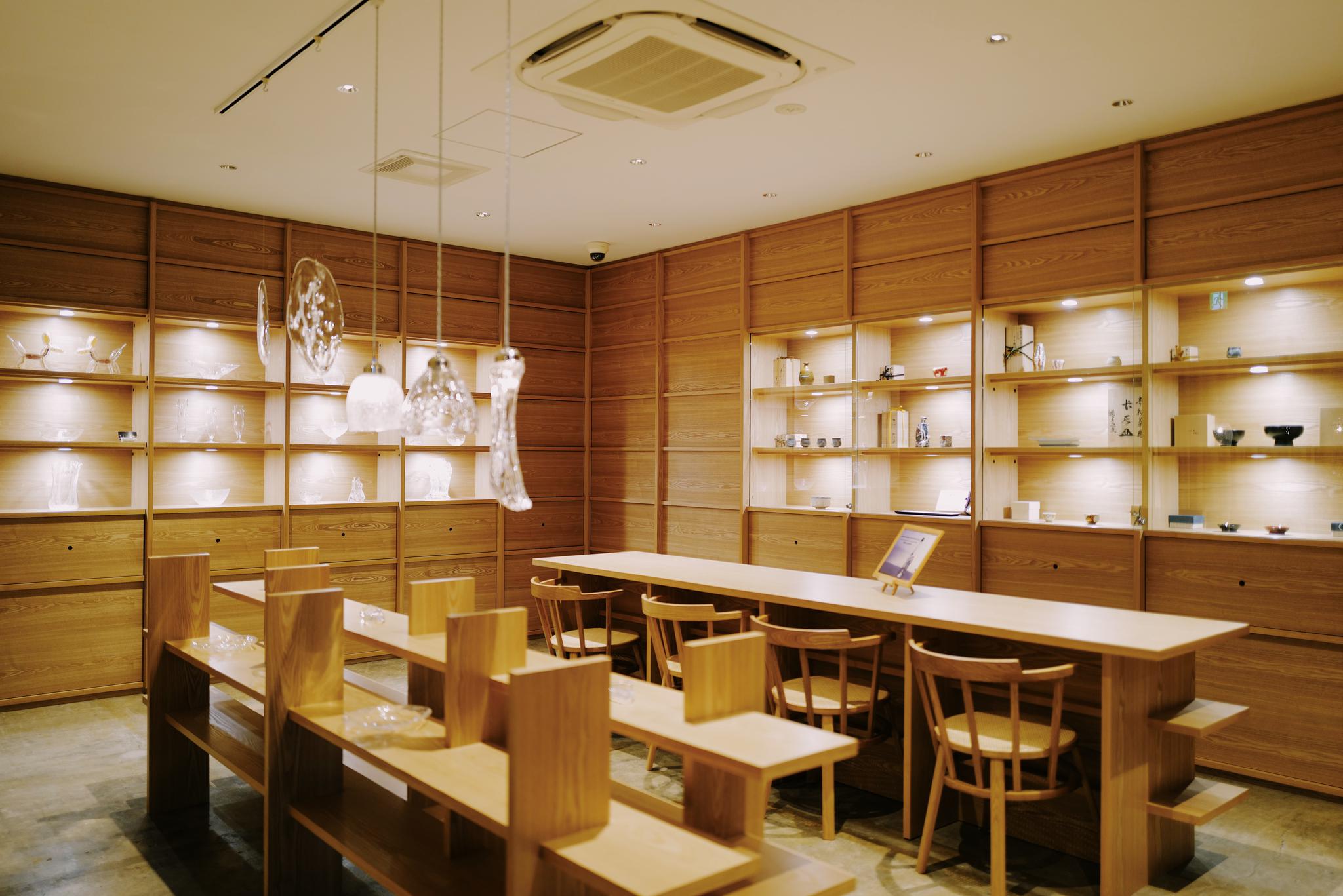 乐观和爱才是生活的解药,今天不容易,明天会更难