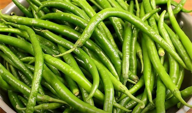 辣椒这样做太好吃了，一次秘制4斤，开胃又下饭，放一年都不坏休闲区蓝鸢梦想 - Www.slyday.coM