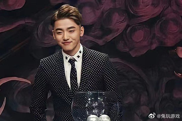 冷少开通ins啦并且开启了暴风更新模式