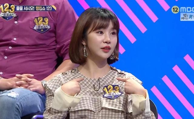 自从公司走掉了baby跟周冬雨后,泰洋川禾就在力捧新疆新小花哈妮克孜